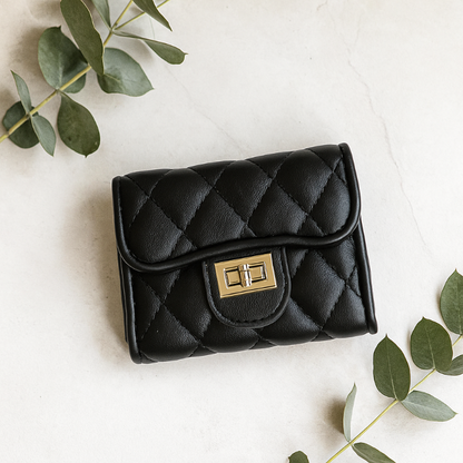 Cartera de piel sintética con cierre de botón