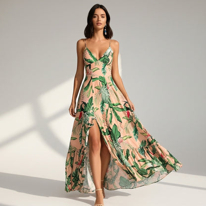 Vestido largo tropical elegance con estampado de hojas verdes y durazno
